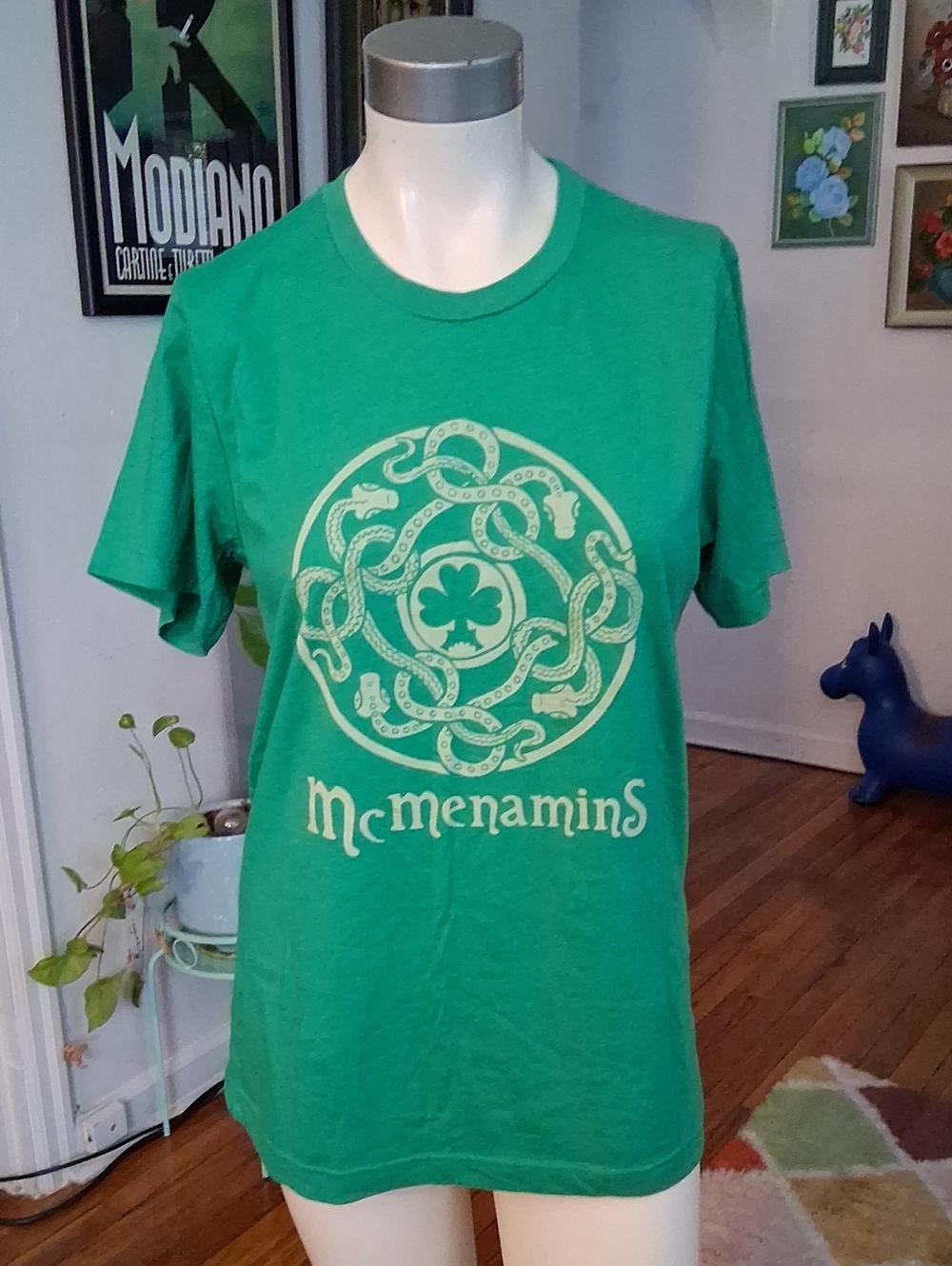 Green Short-Sleeve Graphic Tee - Men's Crewneck